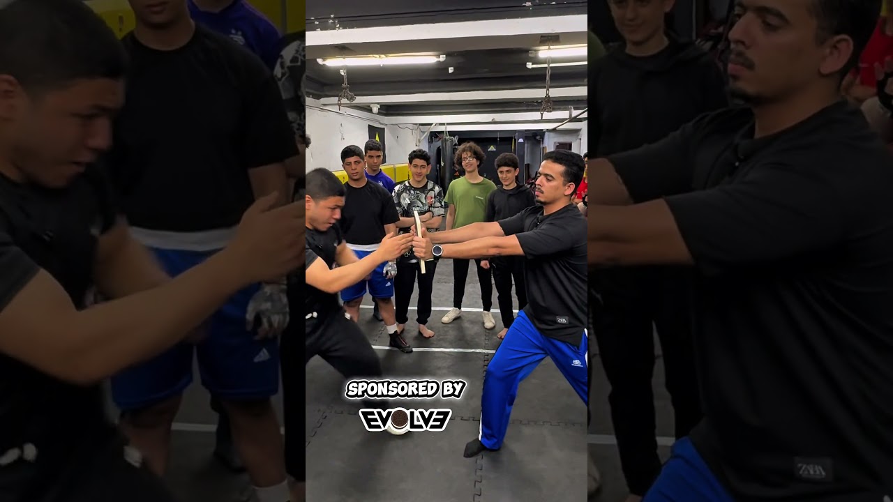 بيلعب بوكس شبه تايسون😂😂 #oneinchpunch #تحديات #martialarts #challenge #sports