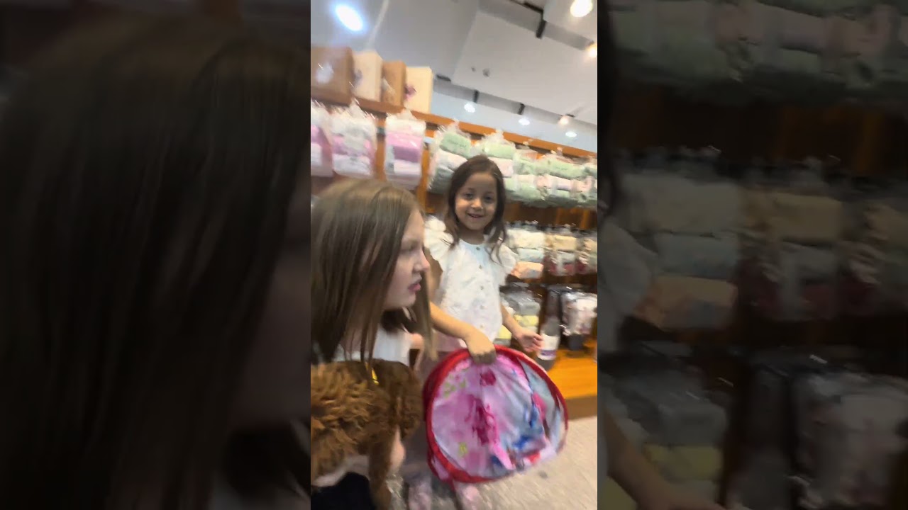 مش مقتنعين ان ده البيبي بتاعي اتصرفت وجبتلهم اطفال 😅