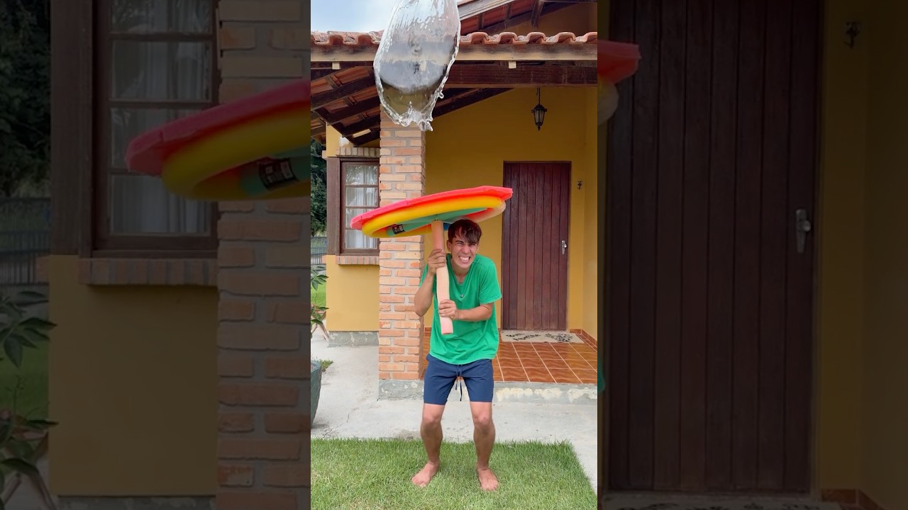 QUAL GUARDA-CHUVA TE DEIXA MAIS SECO ?