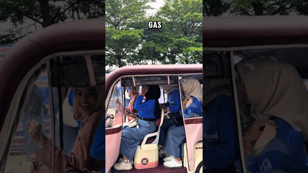 Ngabuburit Beli Seblak || Sepeda Listrik Saige Lyra #onlineshopping #sepedalistrik #shorts