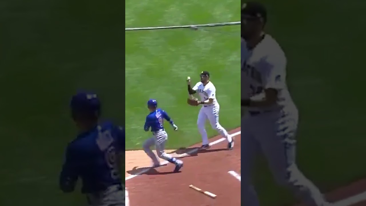 This Javier Báez play is still one of the wildest things we have ever seen on a baseball field 😮
