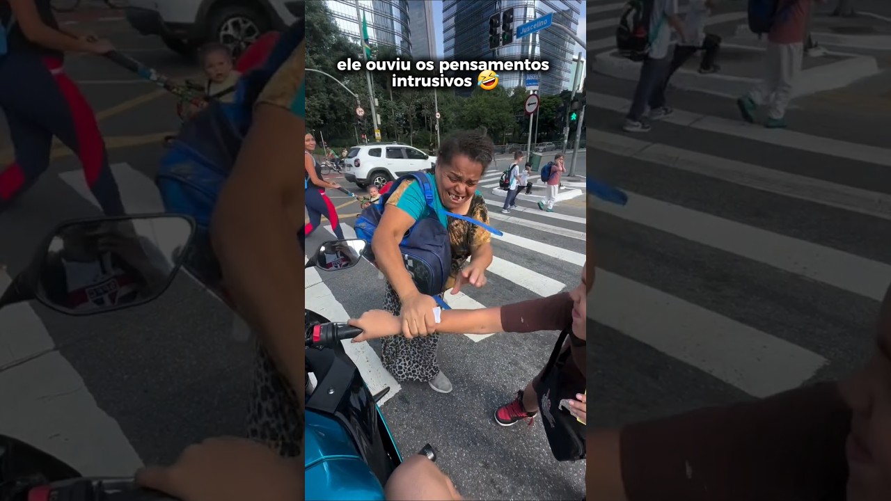 O mlk saiu CORRENDO só pra cortar de GIRO😂🏍️ #meme #memes #memeshorts