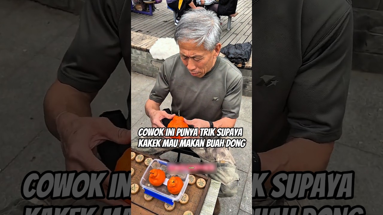 Cowok Ini Punya Trik Supaya Kakeknya Mau Makan Buah #shorts #komedi #kocak