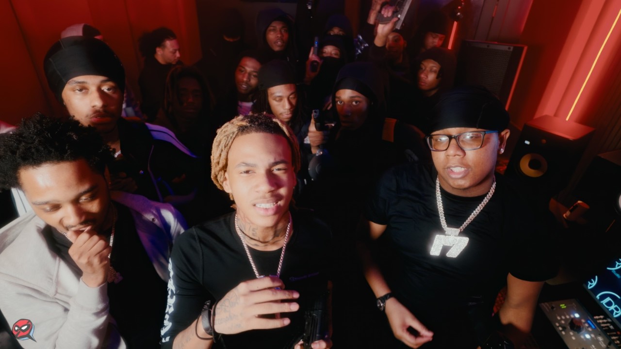 Lil Twin - Run (feat. VonOff1700) [Official Music Video]