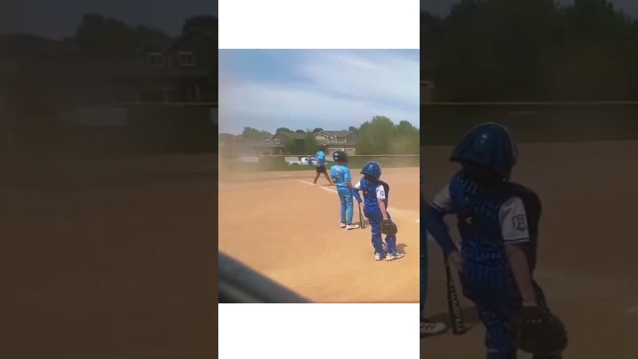 Small tornado came out of know where during a baseball game..🔥