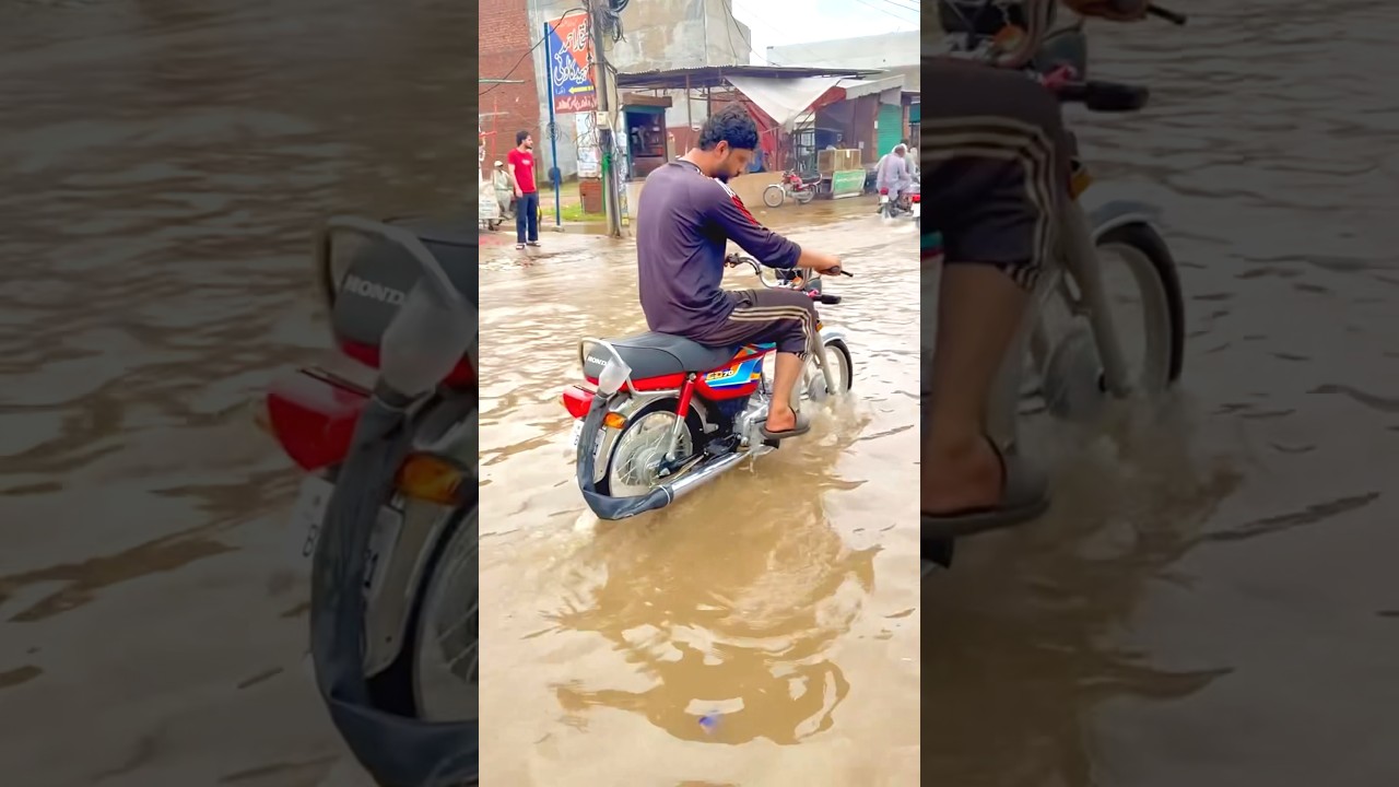 ഇ പഹയന്റെ ബുദ്ധി അഭരം തന്നെ. How bike survive in water flood #hobbyspot #bikeride