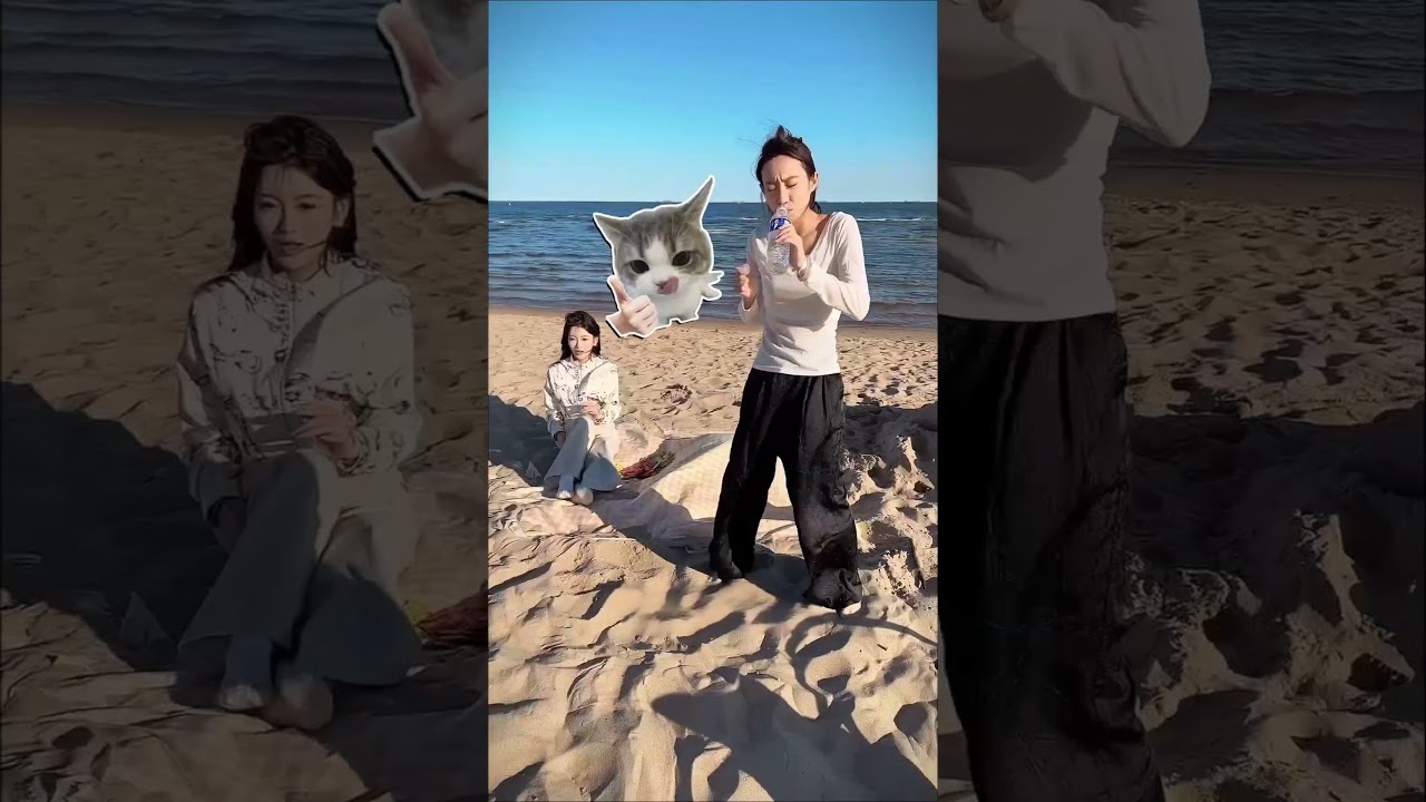 Prank si adik yang lagi asik main dipantai 😂 #shortviral #prank