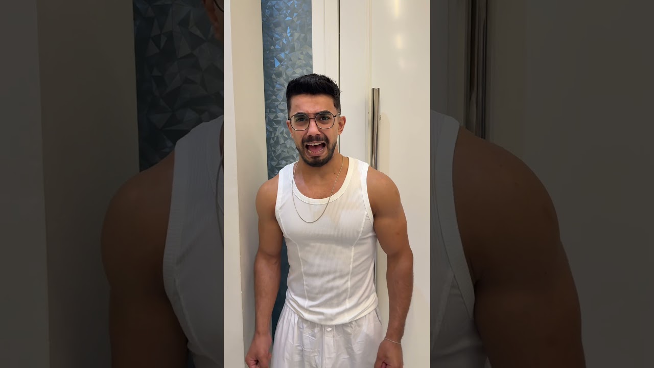ابني كبير 😂😂