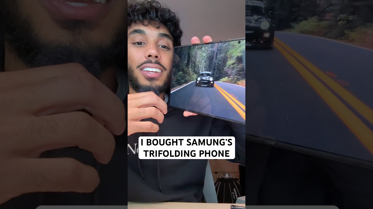 I BOUGHT SAMSUNG’S TRIFOLDING PHONE #galaxyztrifold #trifold #samsung #tech - Published by Johnny