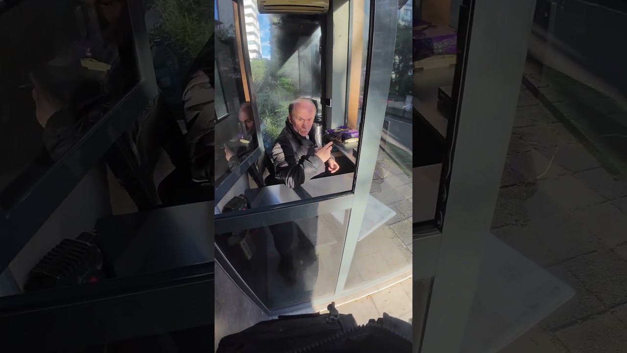 Motorun anahtarı üzerinde unutulmuş 🤨 #ayparsvlog #kesfet #kurye #viralshorts #world #beniöneçıkart