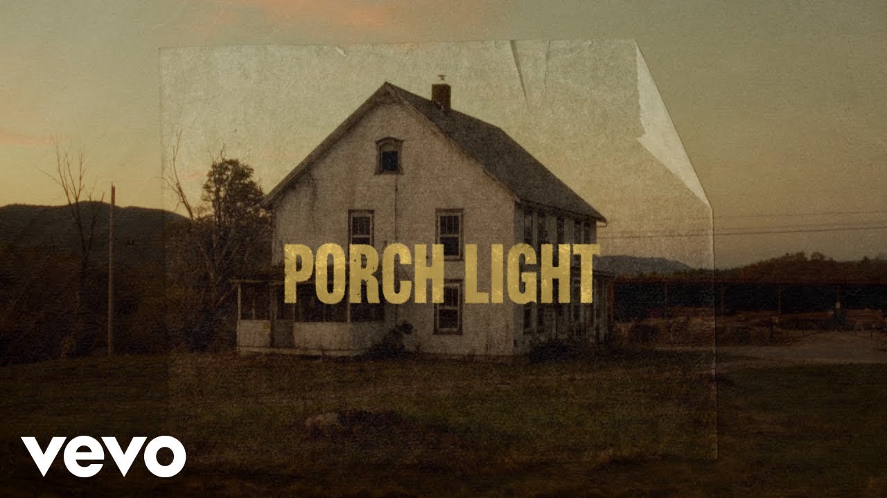 Noah Kahan - Porch Light (Official Lyric Video)