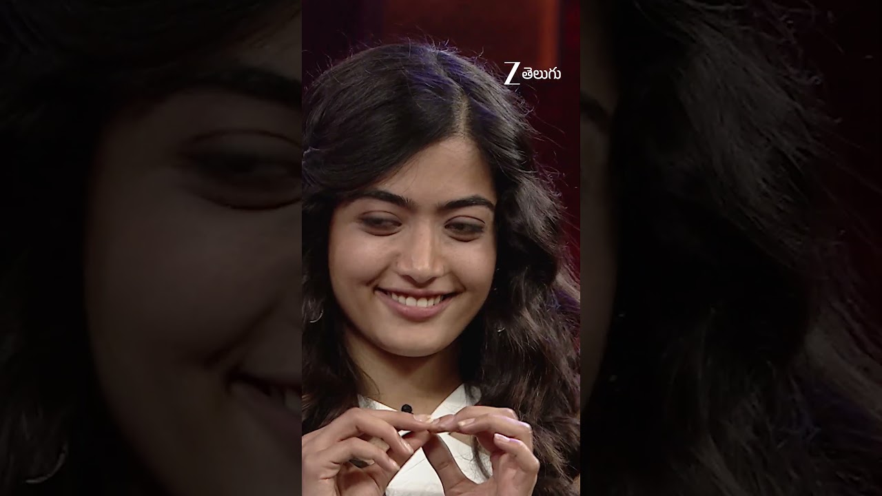 Flying kiss 😍 | Konchem Touch Lo Unte Chepta | Zee Telugu
