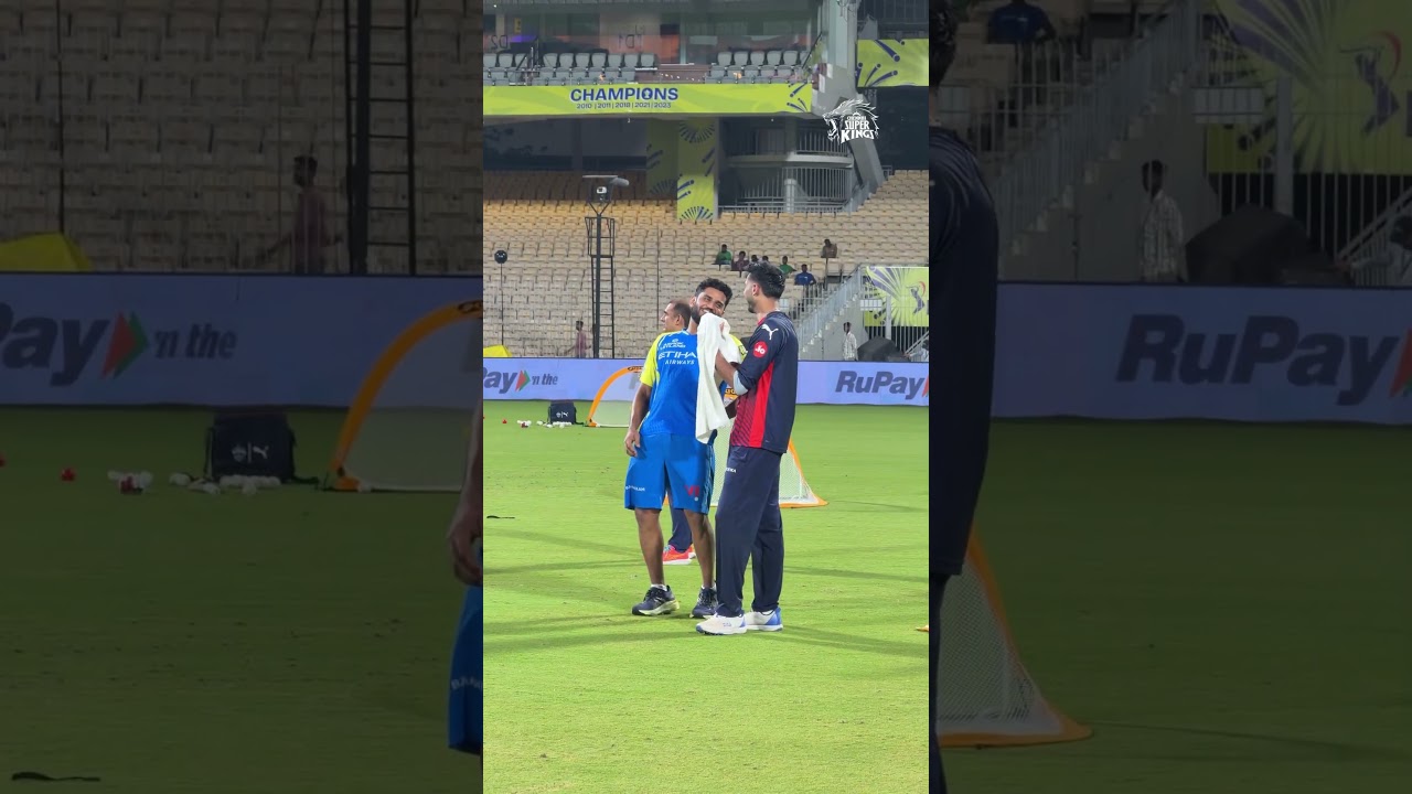 Hugs & Smiles before we battle! 🫂💛 #WhistlePodu #CSKvDC