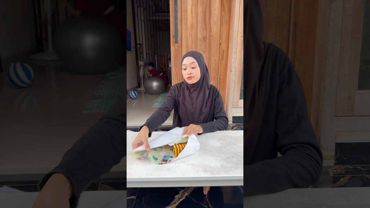 Cowok vs cewek bungkus kado ‼️