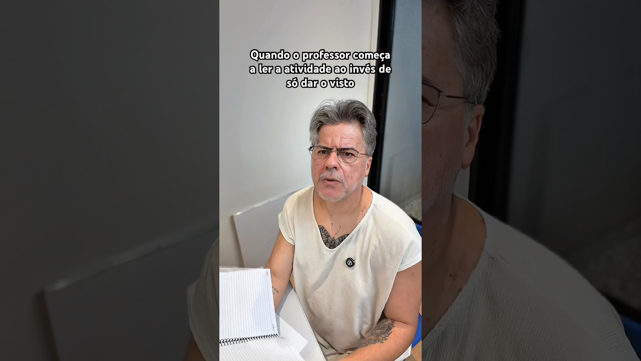 O de todo mundo ele só deu visto, aí chega no meu ele quer ler 🤡🗣️
