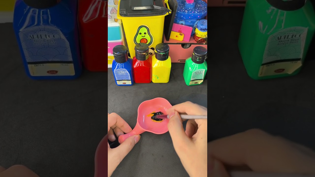 Evdeki malzemelerle çıkmayan boya yapıp tişörtumuzu tasarlama deneyi 👀