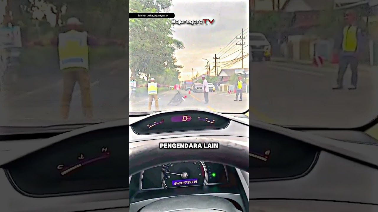 Momen Motor Berputar Kayak Gangsing di Tengah Jalan‼️