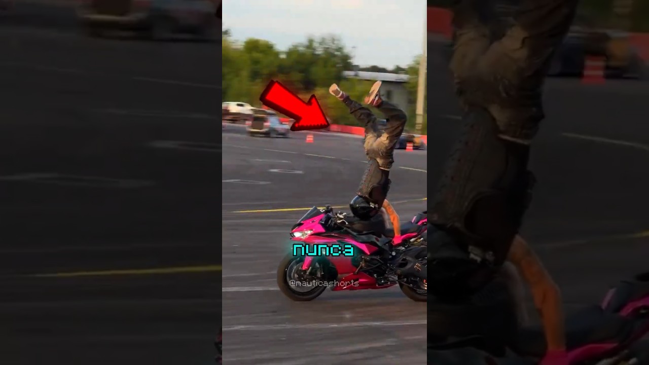 Ela domina a moto! 🏍️😳