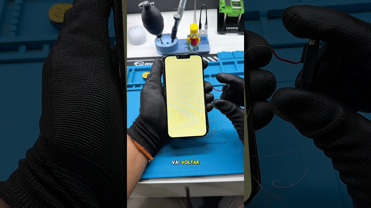 iPhone 13 Pro Max e adivinha qual o defeito? Tela verde e branca sempre  #reparodecelular #iphone