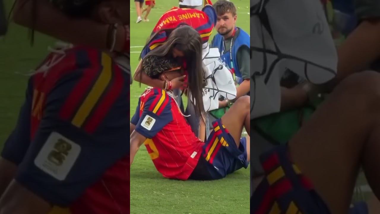 lamine yamal with family Barcelona لامين يامال يحتفل مع العائلة