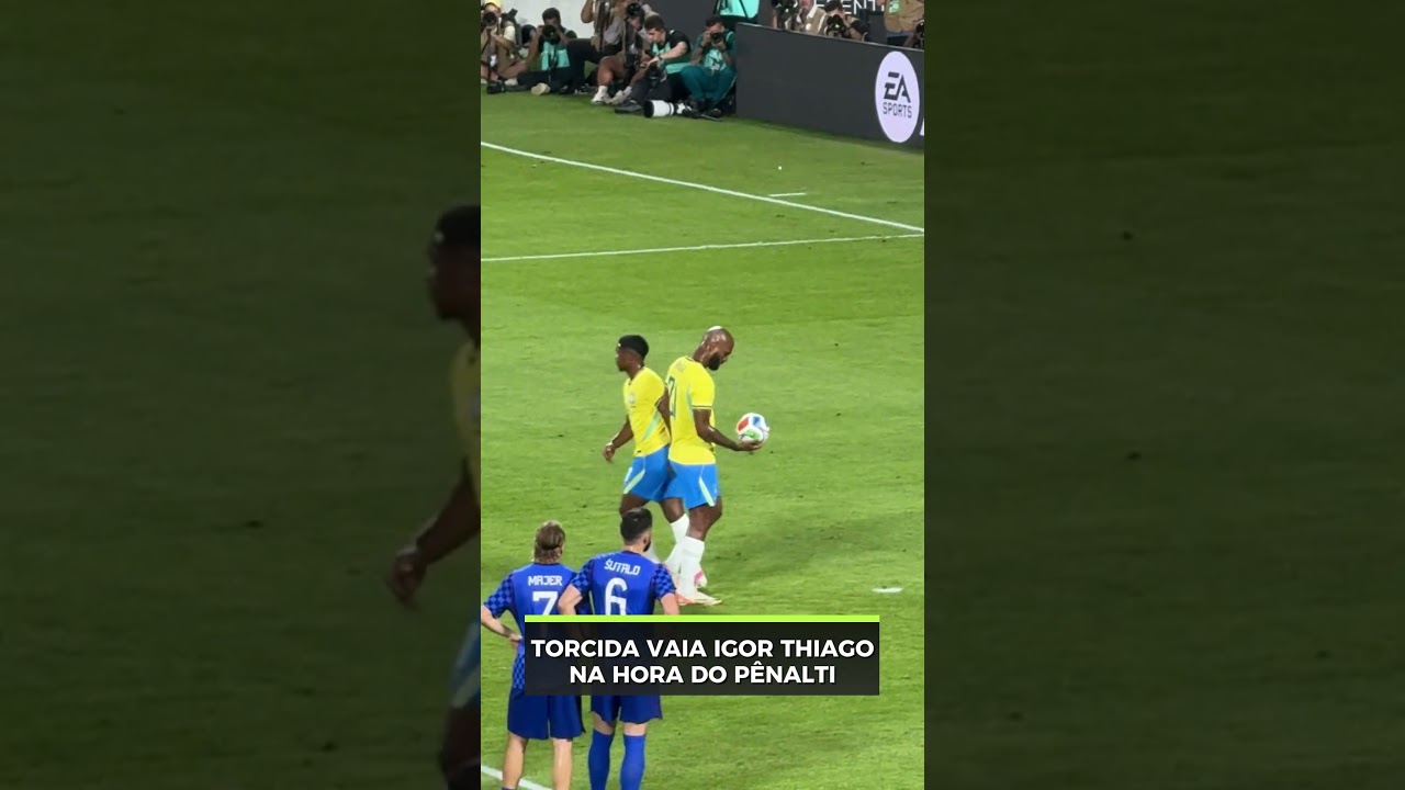 Endrick deixou a bola pro Igor Thiago… e teve vaia 👀