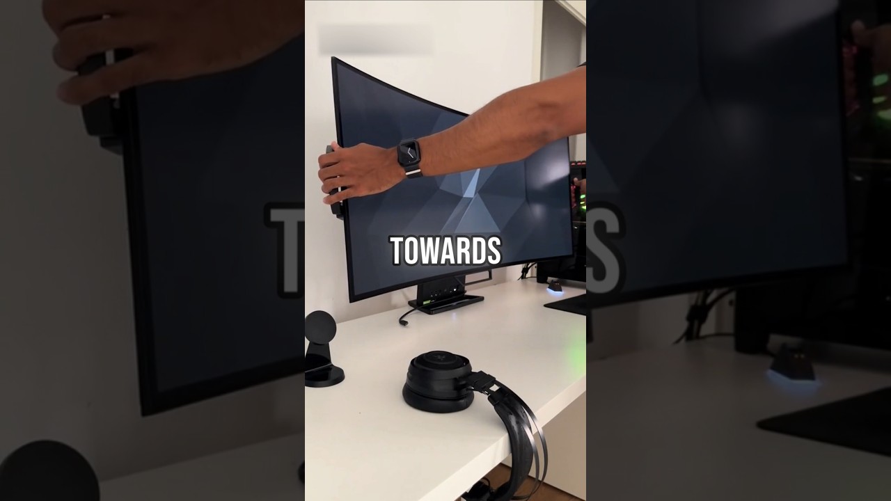 This monitor can change its shape!