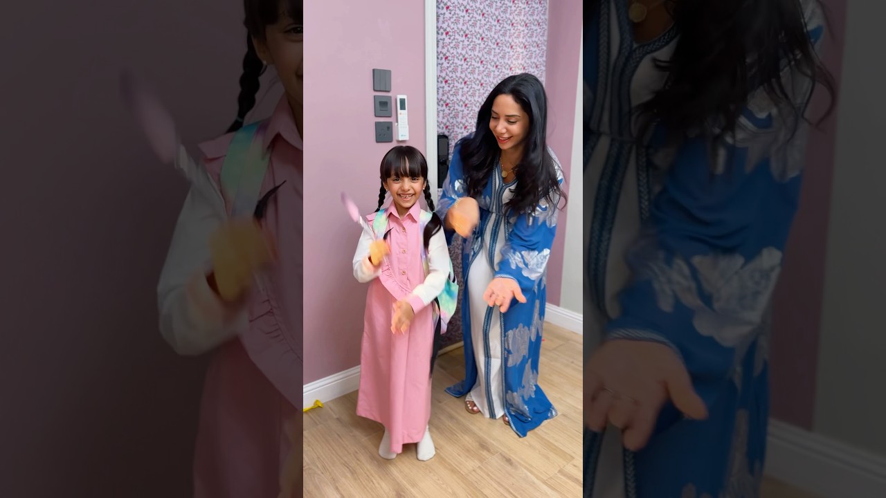 مين يعرف الماسي وش قاعدة تغني 😂 ! #shortvideo #shortsfeed  @mar@marwafamily