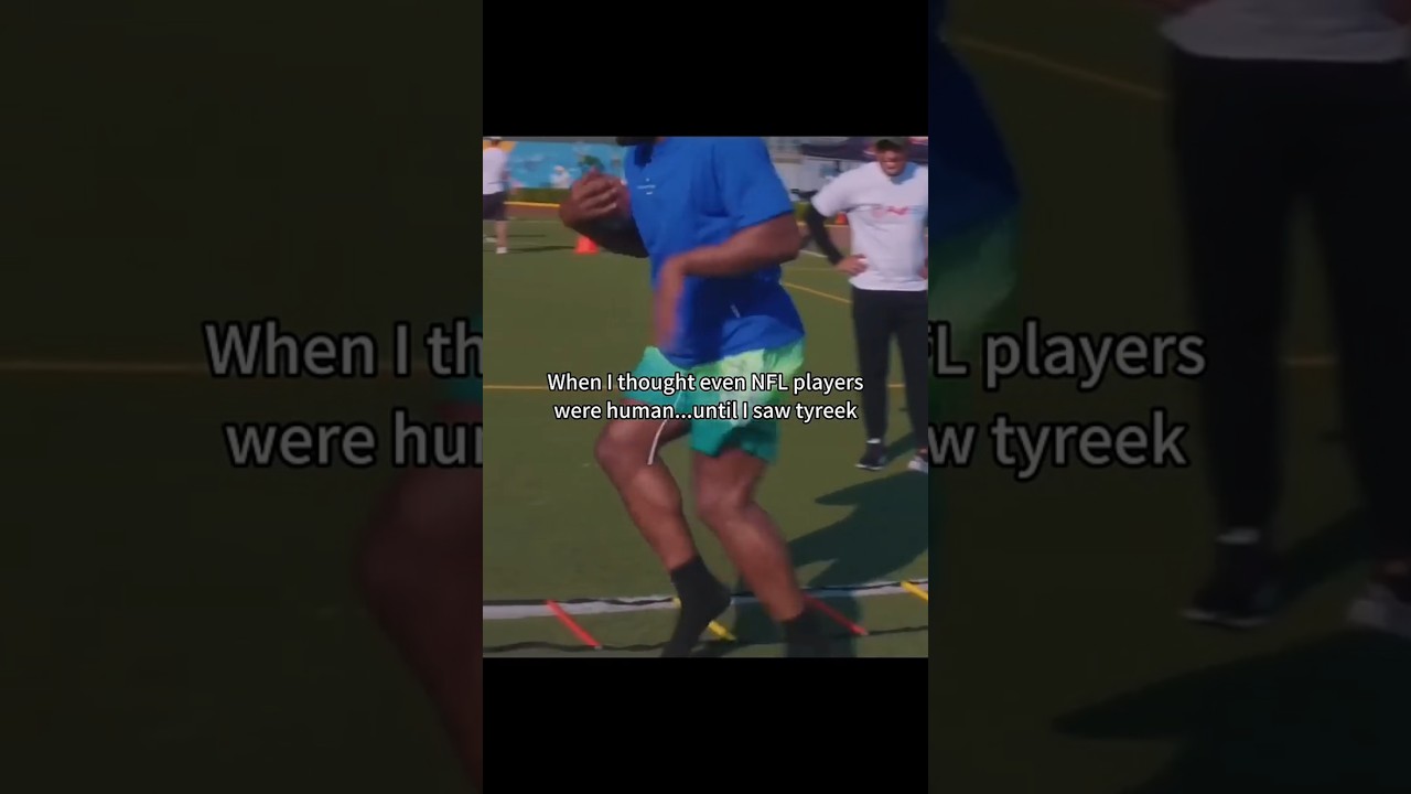 The fastest player of all time 😭☝️ #nfl #nflfootball