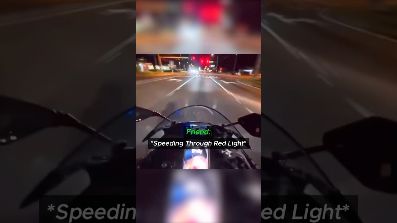 Friend Hurrys To Girlfriend @thatyellow_r6