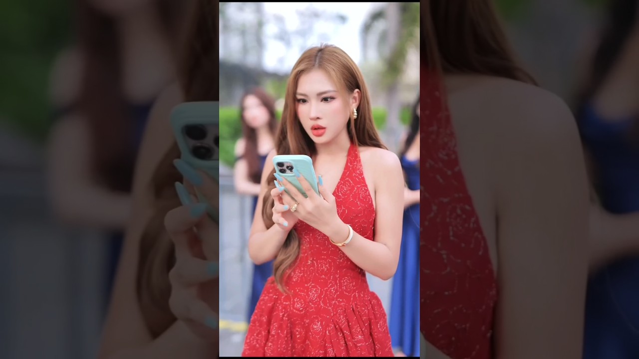 Introducing the "VitaWear SmartBand," a next-generation wearablegadget#shortfeed #trending