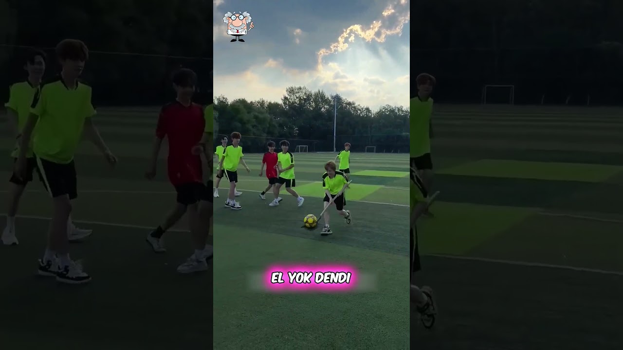 KIZLAR Futbol Oynarsa..! 😳🤣