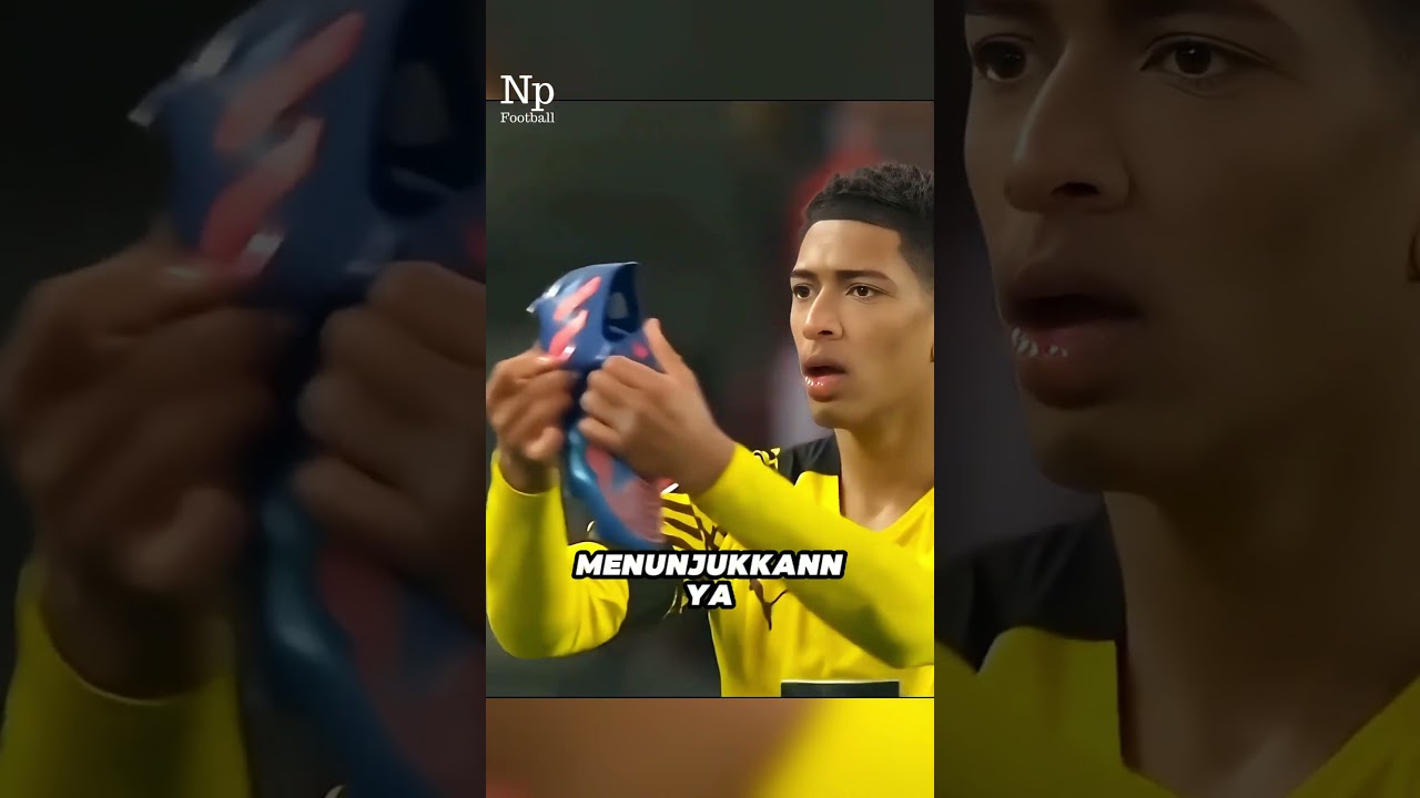 Ketika sepatu Pemain Bola Jadi Masalah di Lapangan.#shorts