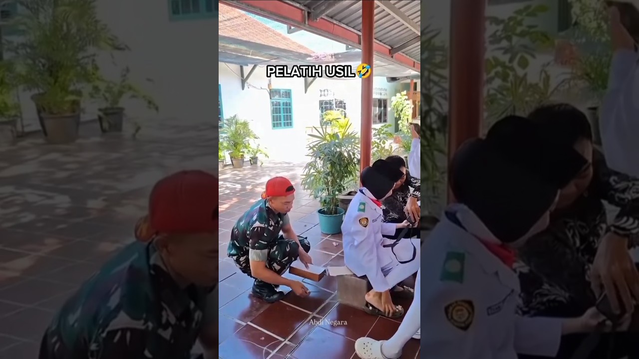pelatih usil 🤣 #tni #militer #ngakak #paskibra #viralshorts #shorts