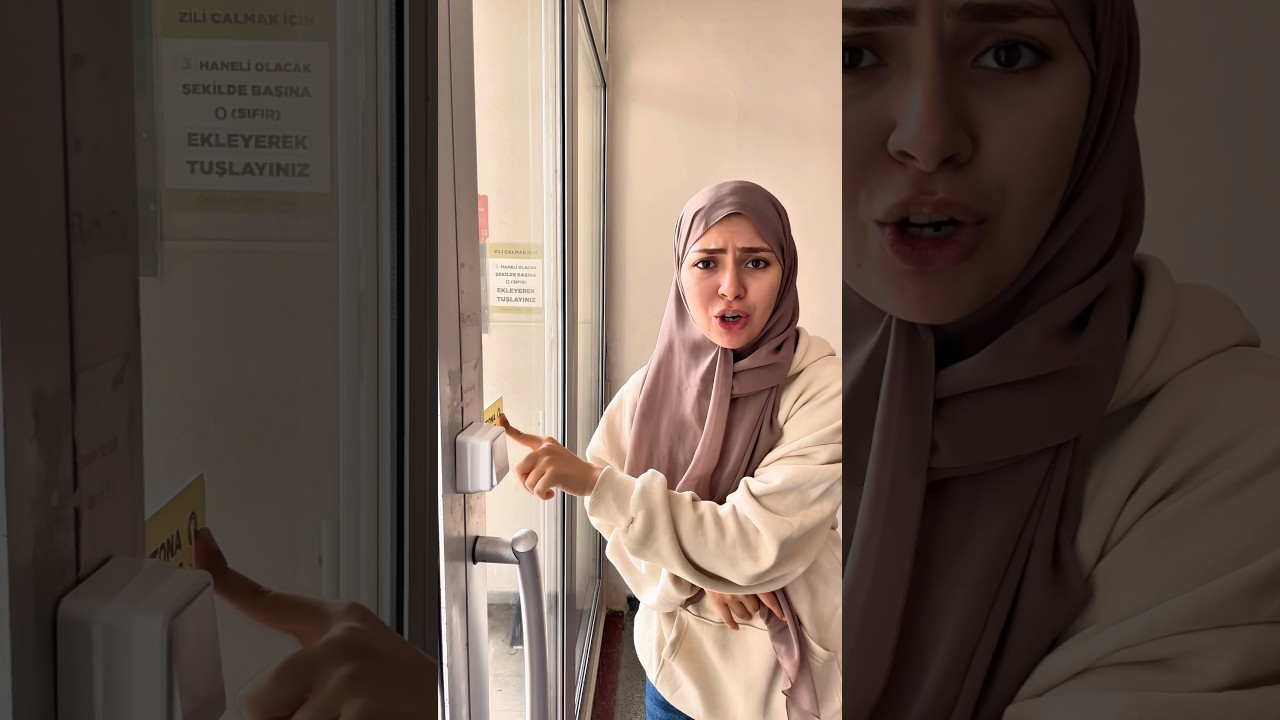 عفراء الغبية ما عرفت تفتح الباب 😱شوفوا أدم شو عمل 🤯#haya_family #comedy #funny #shorts