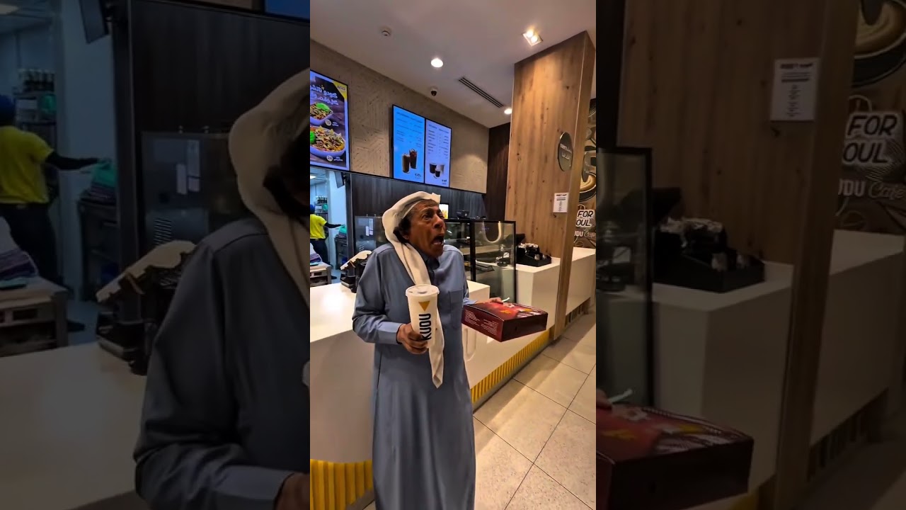 عجب و كفته بكودو 😂 #شباب_البومب #فيصل_العيسى #عامر #whattowatch #فلم_شباب_البومب3