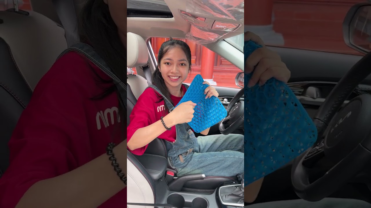 vật dụng cần thiết khi ngồi oto 😭😲 #funny #automobile #shortsyoutube