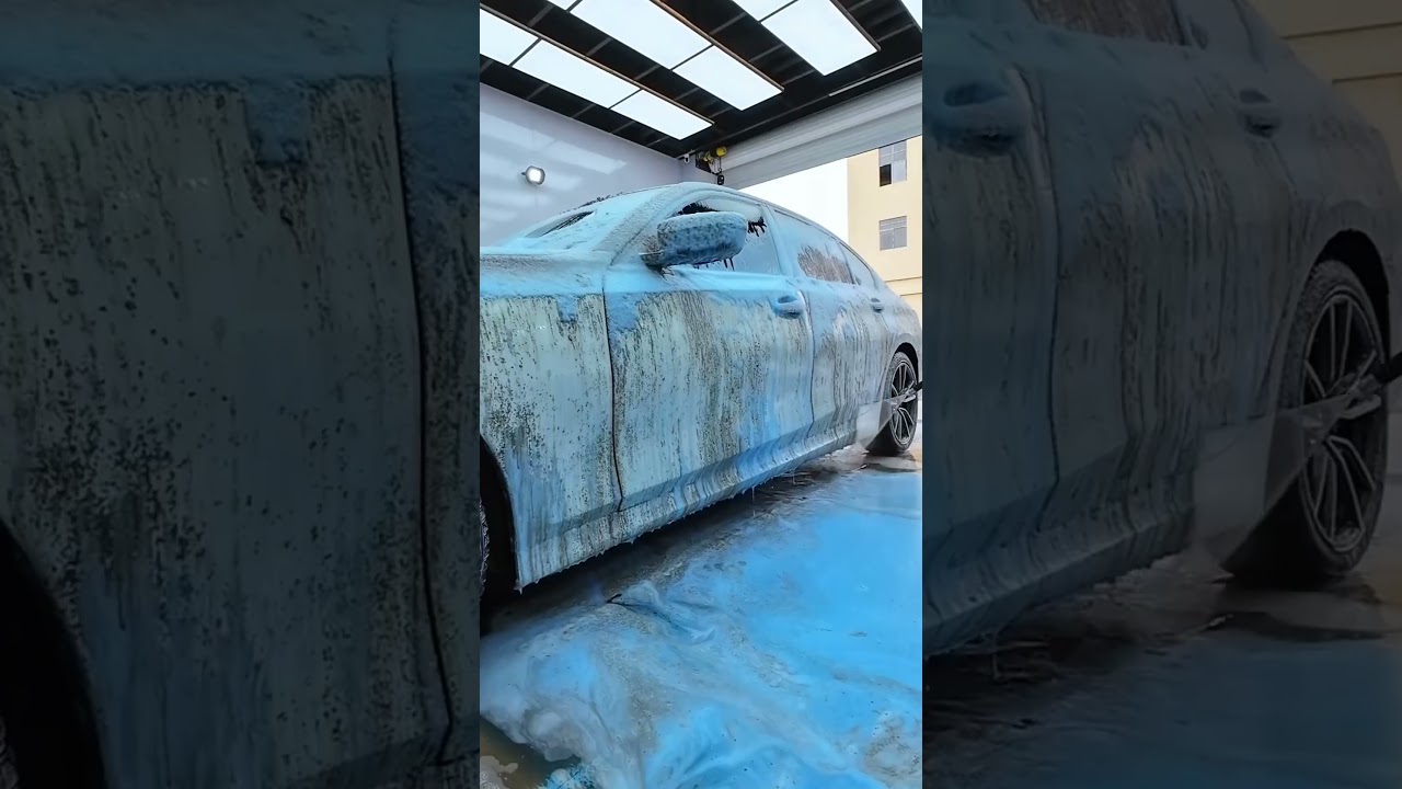 Clean the car that's covered in mud. #washingcar #cleaningcar #asmr
