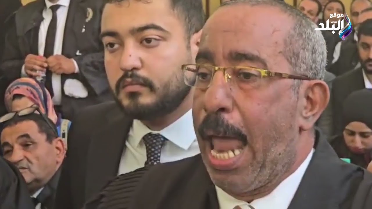 محامين المتهمة يناقشوا الطبيب الشرعي حول حدوث الواقعة بفرد او افراد