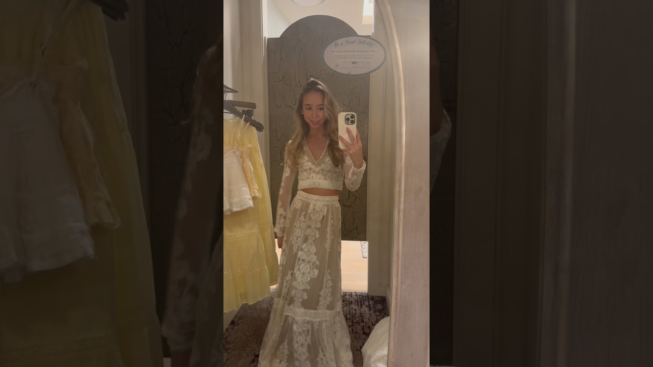 no joke my favorite hobby is shopping alone I have sm love for it 🛍️💘#shopping#vlog#senioryear