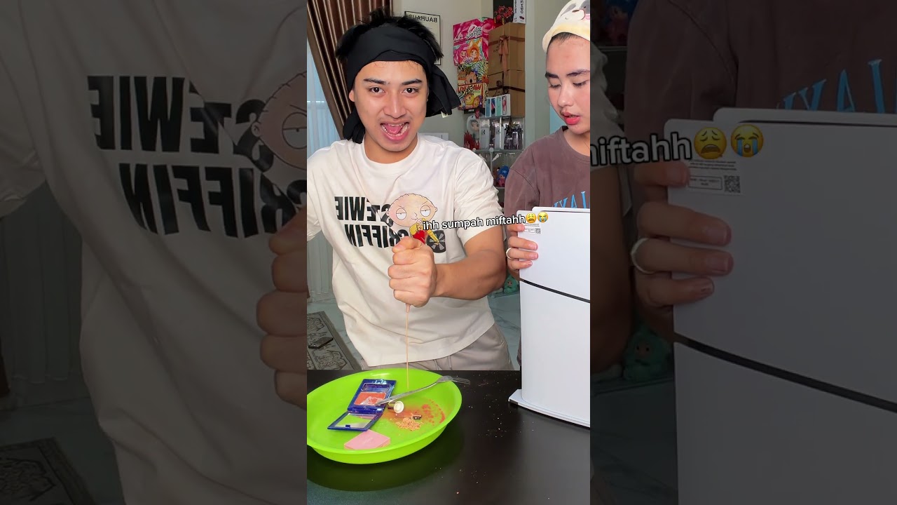 EMIP ANCUR1N MAKEUP TIWI😱⁉️ #mifftwills #couplecomedy #comedy #relationship #prank