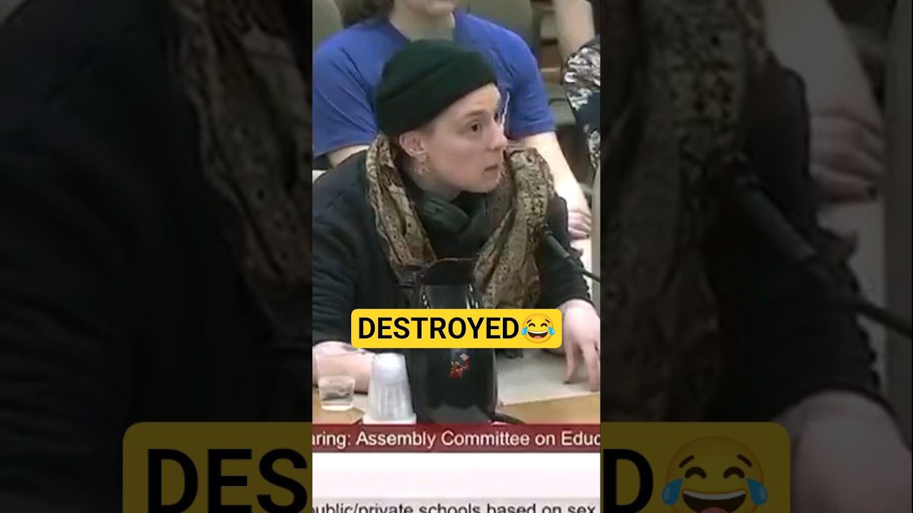 Joe Rogan Reacts to Woke Woman Getting DESTROYED By a Single Line - Published by Kratoast