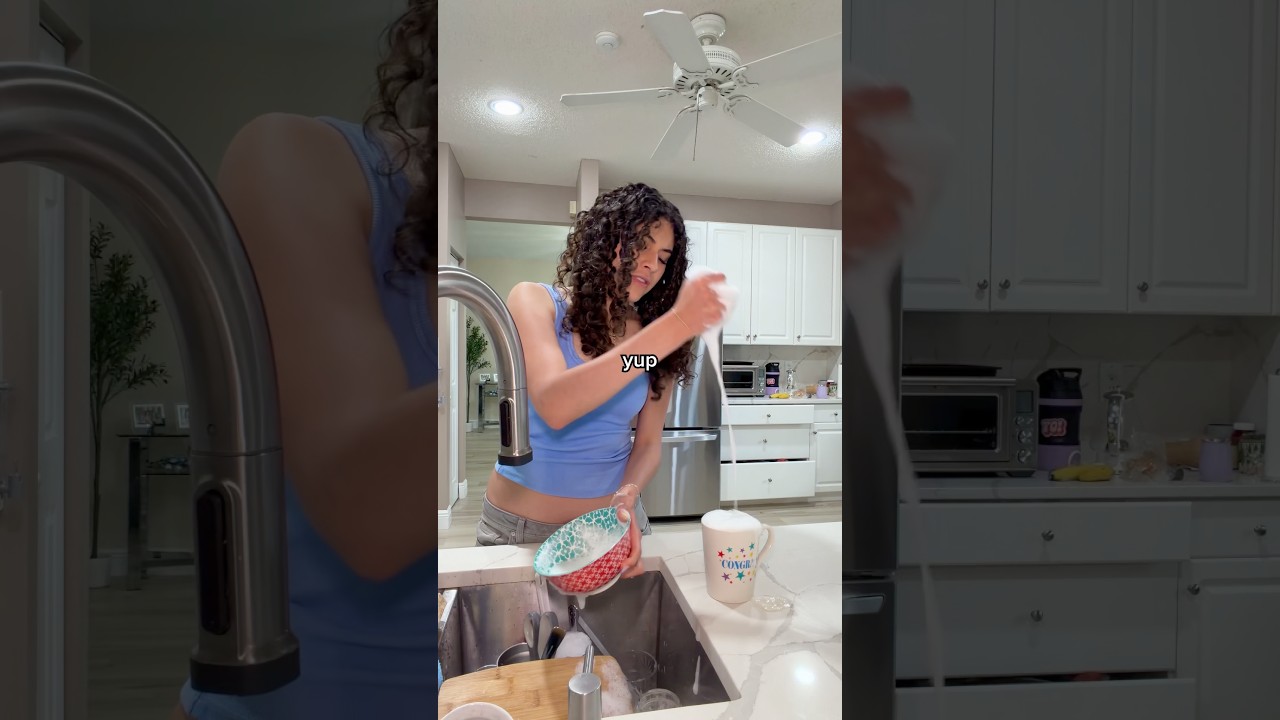 SUBSCRIBE SO YOU CAN SEE ME AGAIN! 🥰💗
