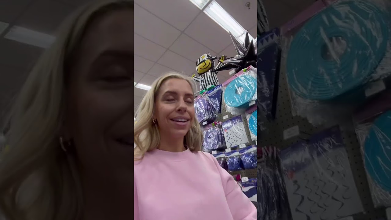 LOVE VALENTINES SO MUCH! Can’t wait to see this setup🤩🎀 don’t forget to check out IG for more life - Published by Haylee Hess