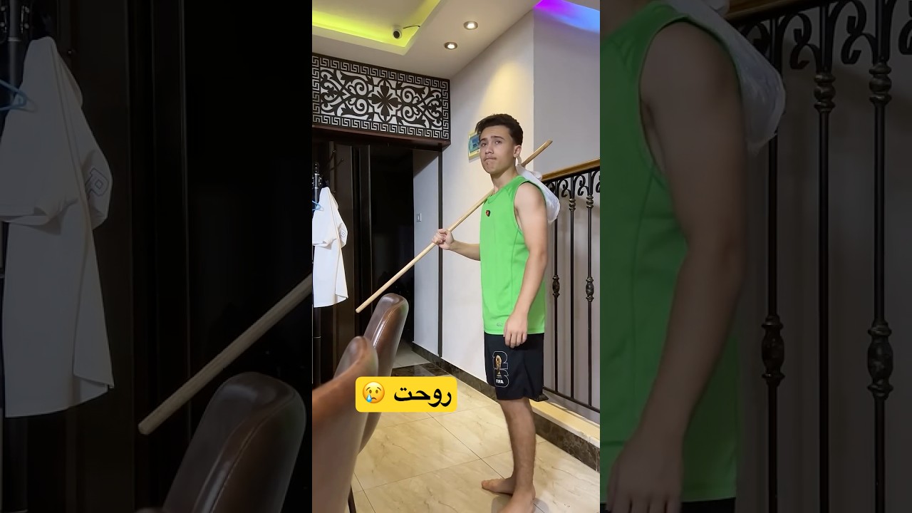 لما اخوك الصغير ما يرد عليك #shorts