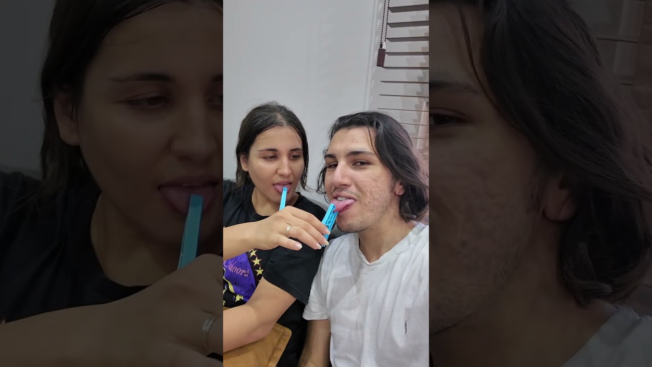Sahte dil şakası 👅