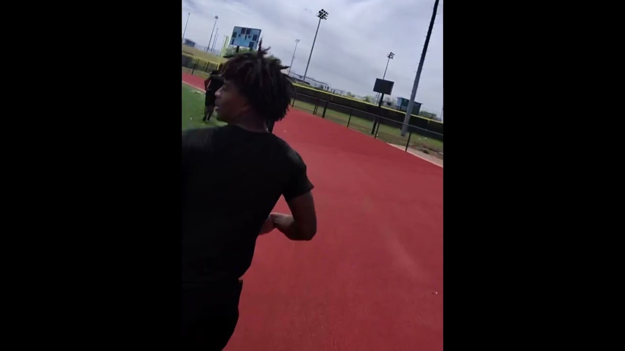 I would be pissed! Go follow @its_gmann for his pain. #trackandfield