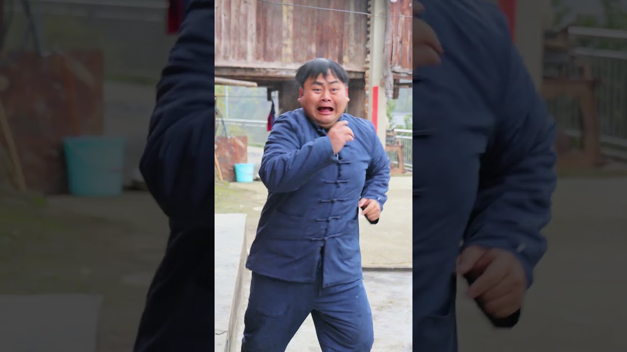 Song Song and Er Mao defeated the monster #funny #comedy