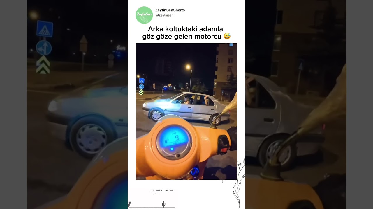 Bakışlarıyla özür dileyen arka koltuktaki adam 😅