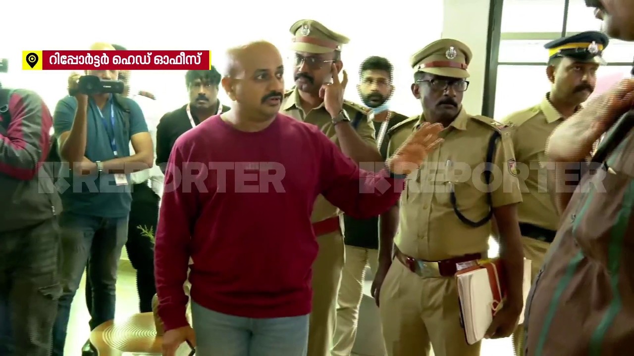 എന്ത് അടിസ്ഥാനത്തിലാണ്  മാധ്യമപ്രവർത്തകരുടെ ഫോൺ വാങ്ങി വെച്ചത്?  വ്യക്തമായ ഉത്തരമില്ലാതെ പൊലീസ്