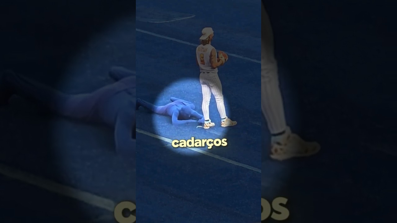 Você conseguiria enxergar ele escondido no campo?!